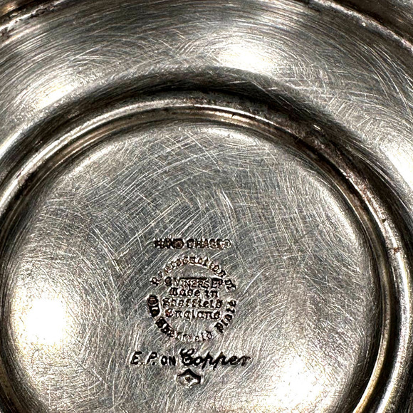 VTG VINERS Old SHEFFIELD England Plate Candlesticks Silver Hand Chased Repro 8" - Picture 13 of 15